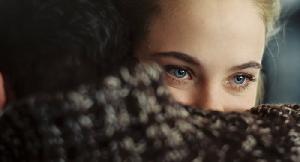 Claire (Caroline Dhavernas) macht schöne Augen